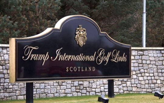 Crypto Wealth Platform Nexo Co-Founders Dine With President Trump at Golf Course Opening