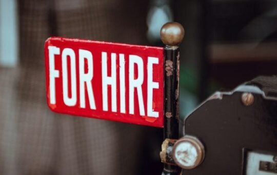 US Department of Labor reports initial jobless claims of 191K, below expected 220K