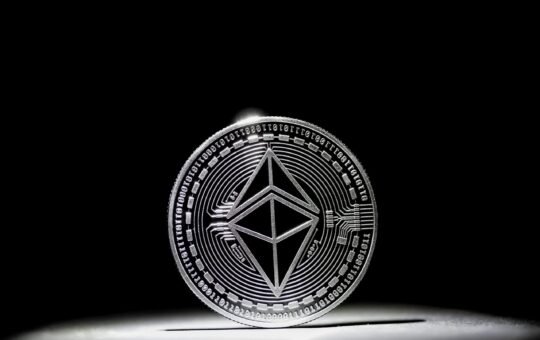 Ethereum Stablecoin Supply Hits $180B Record High as Public Crypto Fundraising Hits Two-Year Low