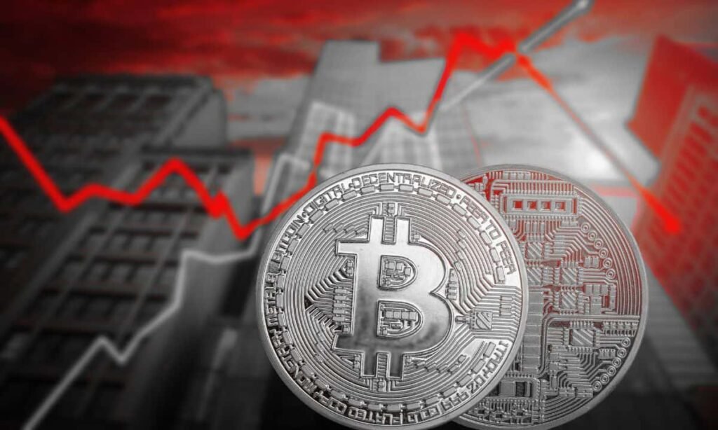 Bitcoin Bleeds $1B Weekly but XRP and SOL Defy Market Panic
