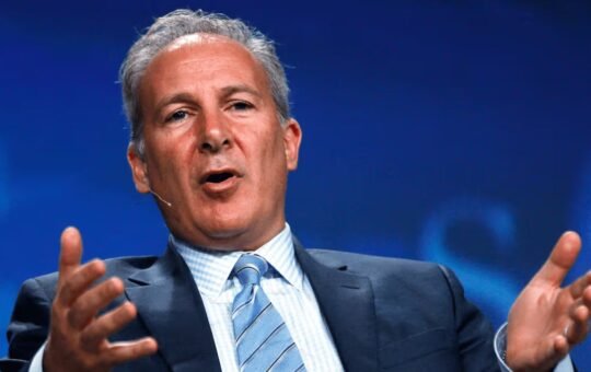 Peter Schiff Says Japan Could Be the Pin That Pricks the Bigger US Bubble