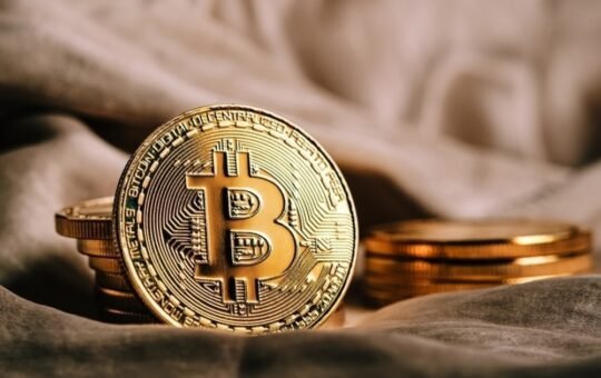 Bitcoin (BTC) Holds Near $78K Amid August Volatility