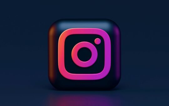 How AI Is changing Instagram engagement without replacing the human touch