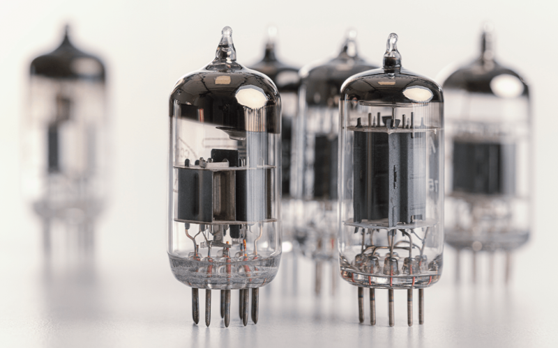 A 460-Vacuum-Tube Computer Shows What Modern Laptops Hide