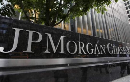 Bitcoin Could Get More Support Than Gold as ETF Hedging Eases: JPMorgan